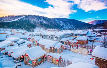 CÁP NHĨ TÂN : LÀNG TUYẾT CỔ TÍCH - LỄ HỘI BĂNG ĐĂNG